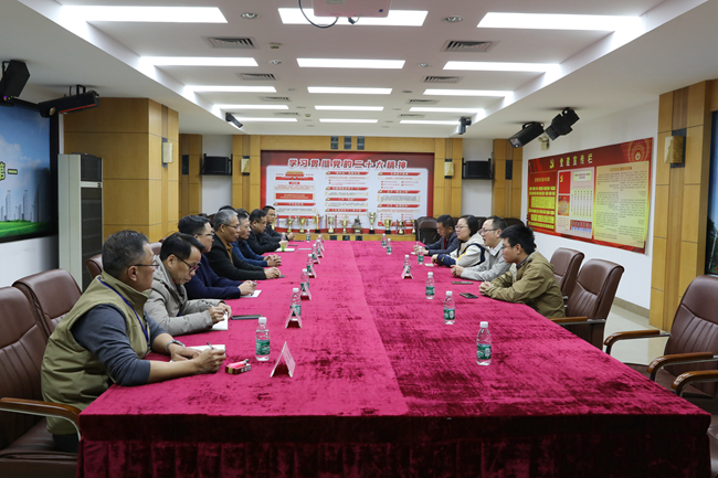 送祝福、暖企心、謀發(fā)展！——禪城區(qū)住建局領(lǐng)導(dǎo)一行新春走訪我司